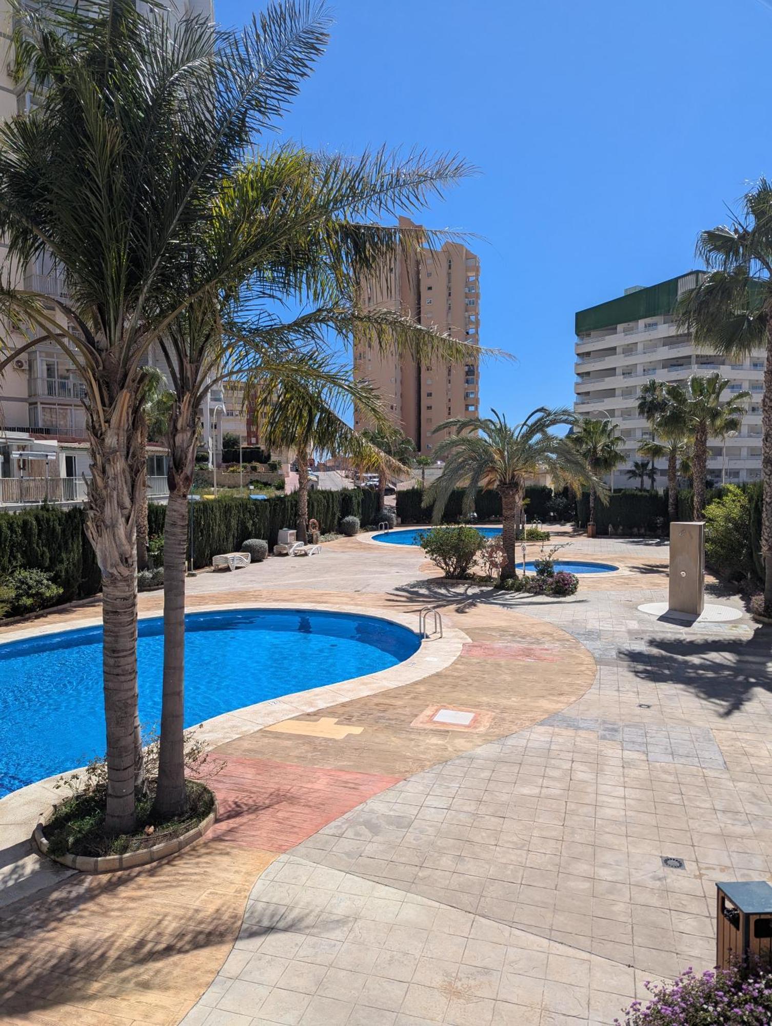 100 M From Fossa Beach In Calp Exterior foto
